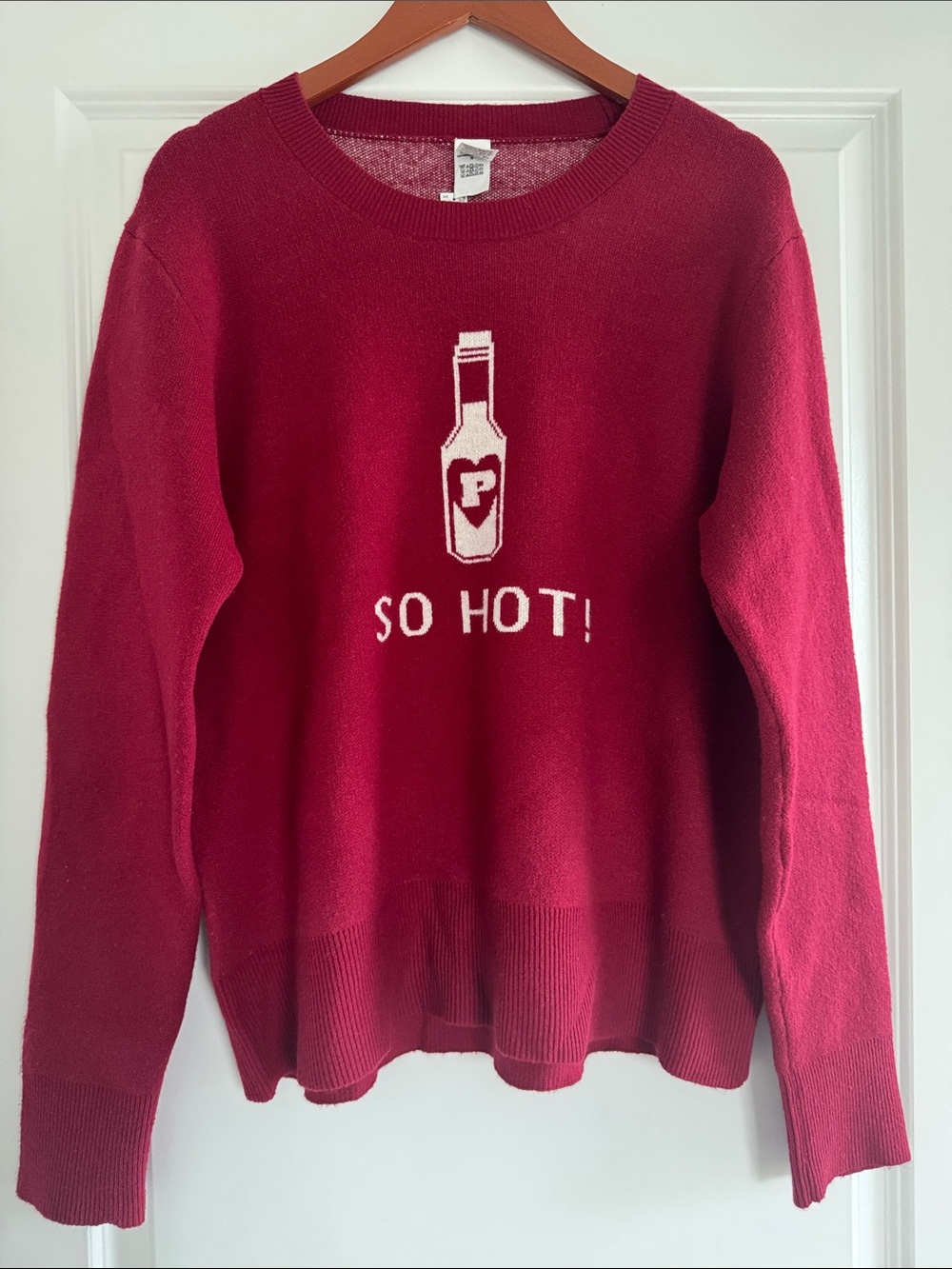 New V.S. PINK Red Hot Sauce Logo Pullover Sweater XL